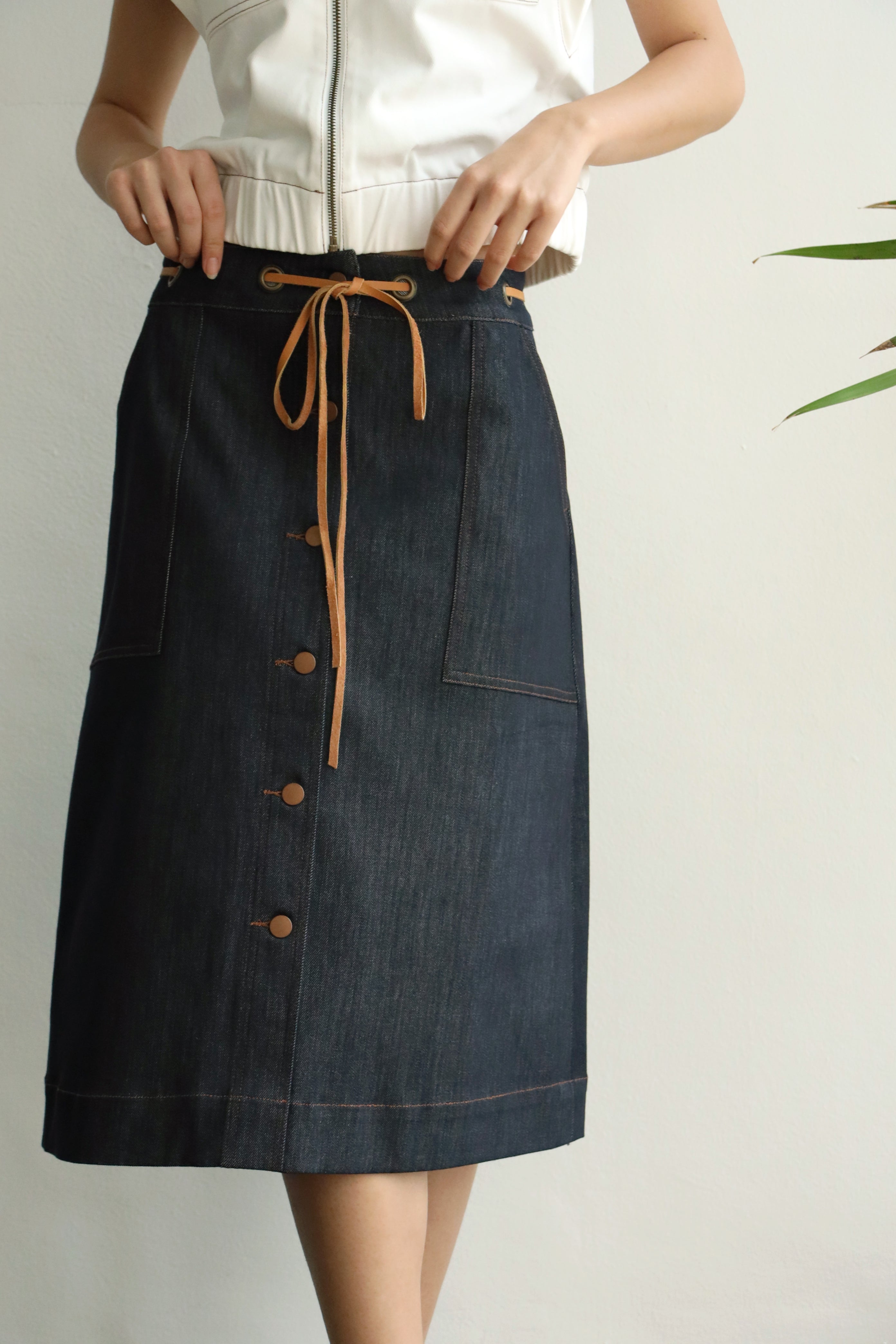 未使用】closet gather denim skirt poppy Wardrobe by Me Front